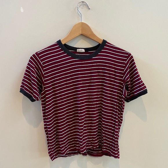 Brandy Melville tee - Picture 1 of 2